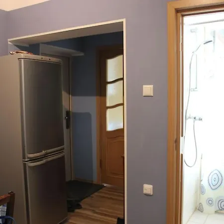 2-room Cozy @ Center * パルヌ